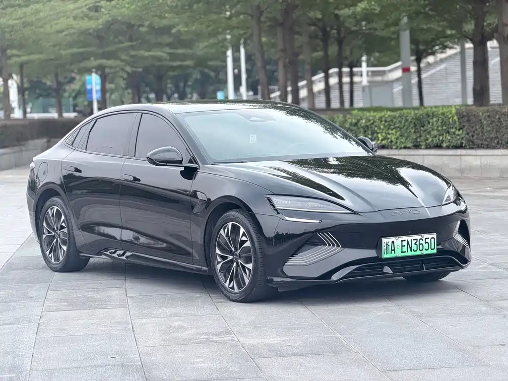 BYD Seal — фото 3