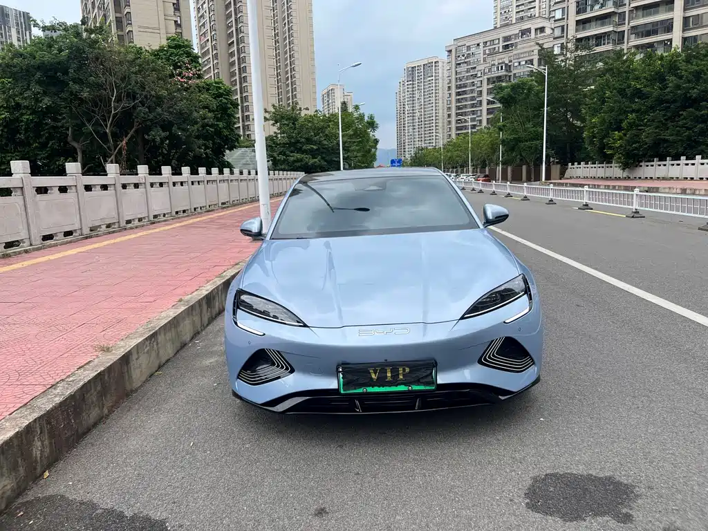 BYD Seal — фото 2