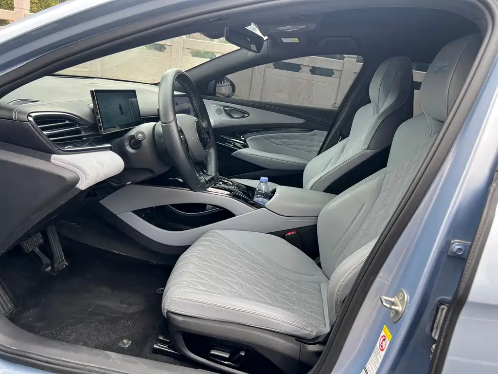 BYD Seal — фото 6