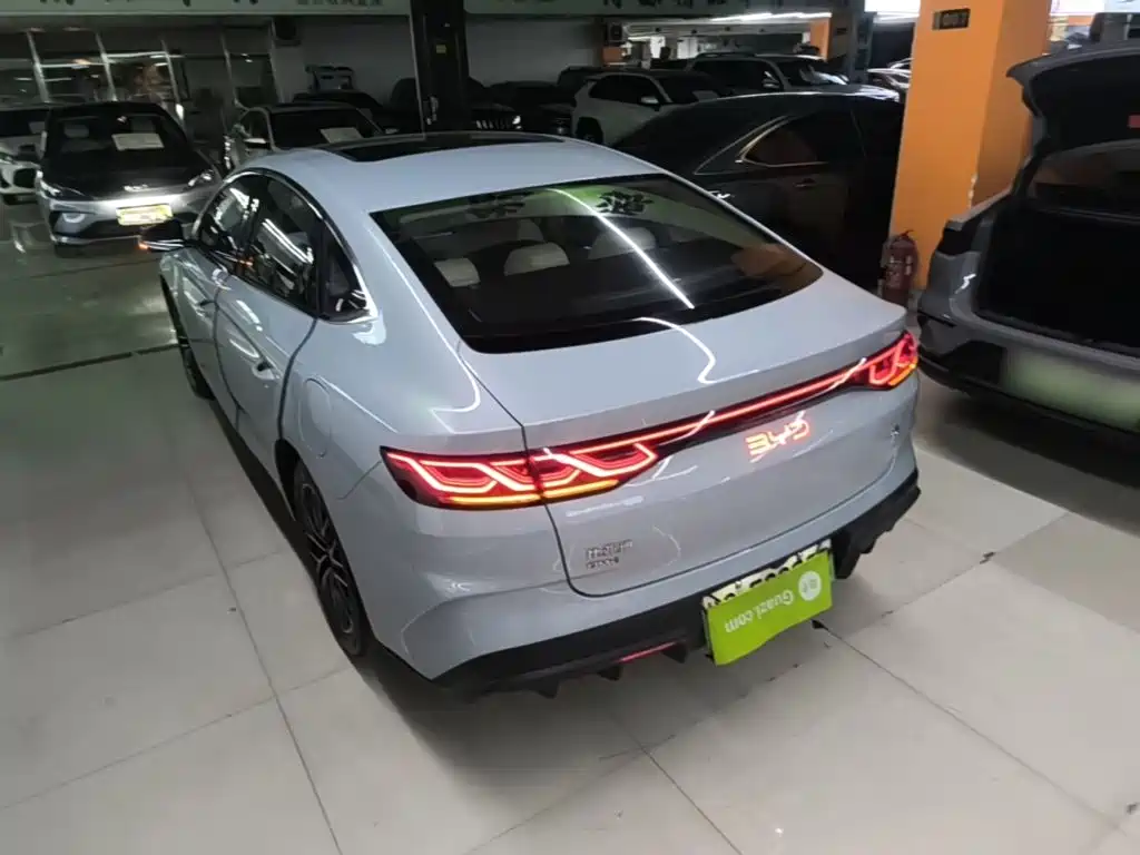 BYD Qin L — фото 4