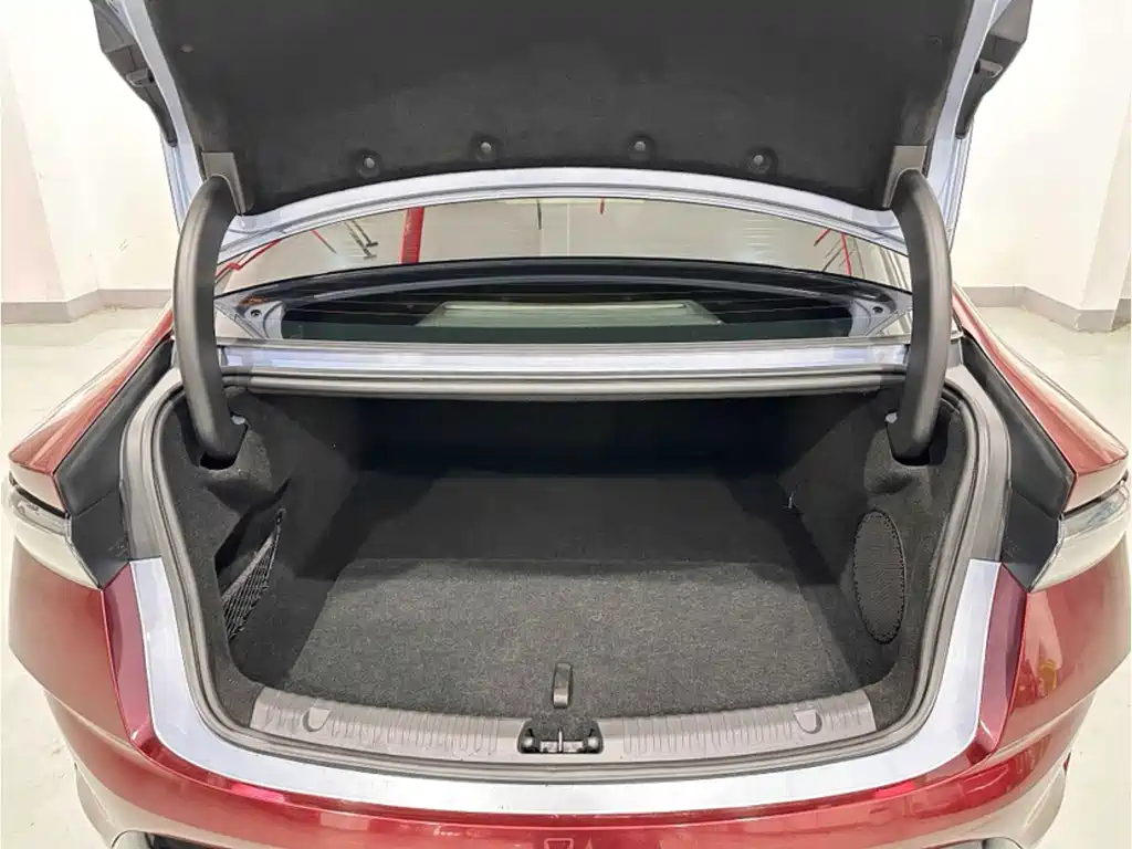 BYD Seal — фото 13