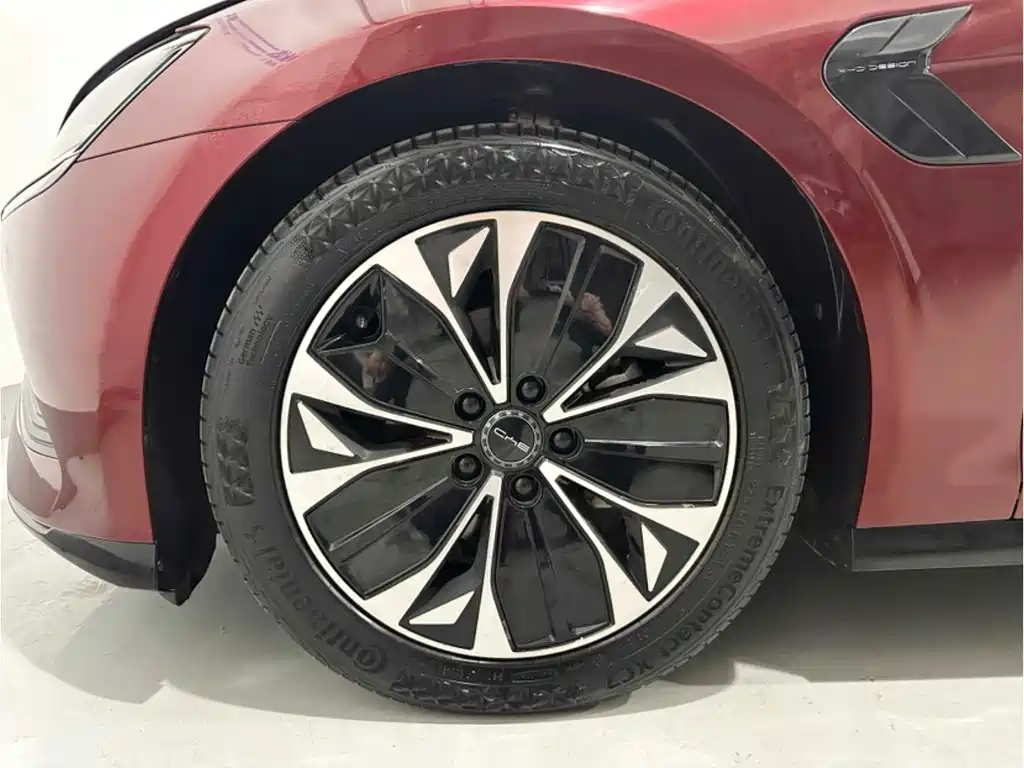 BYD Seal — фото 14