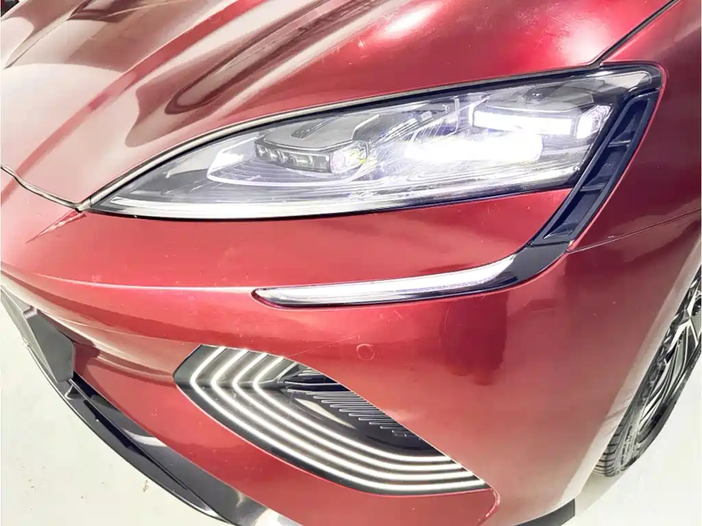 BYD Seal — фото 15