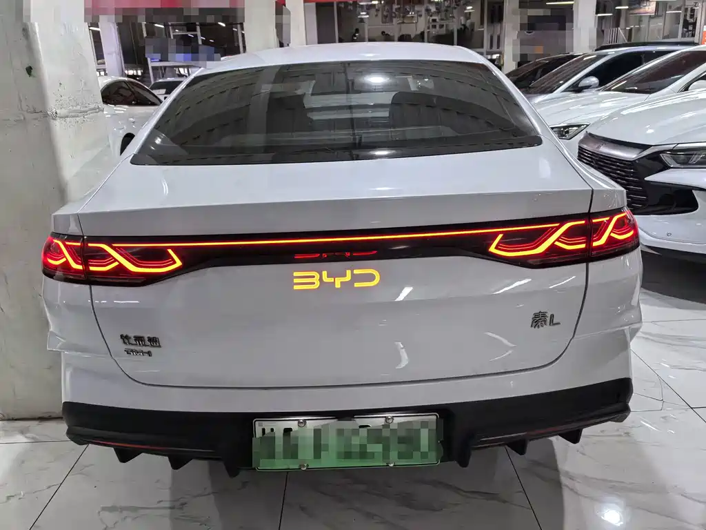 BYD Qin L — фото 4
