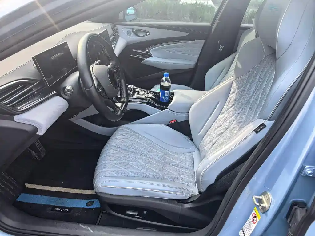 BYD Seal — фото 6