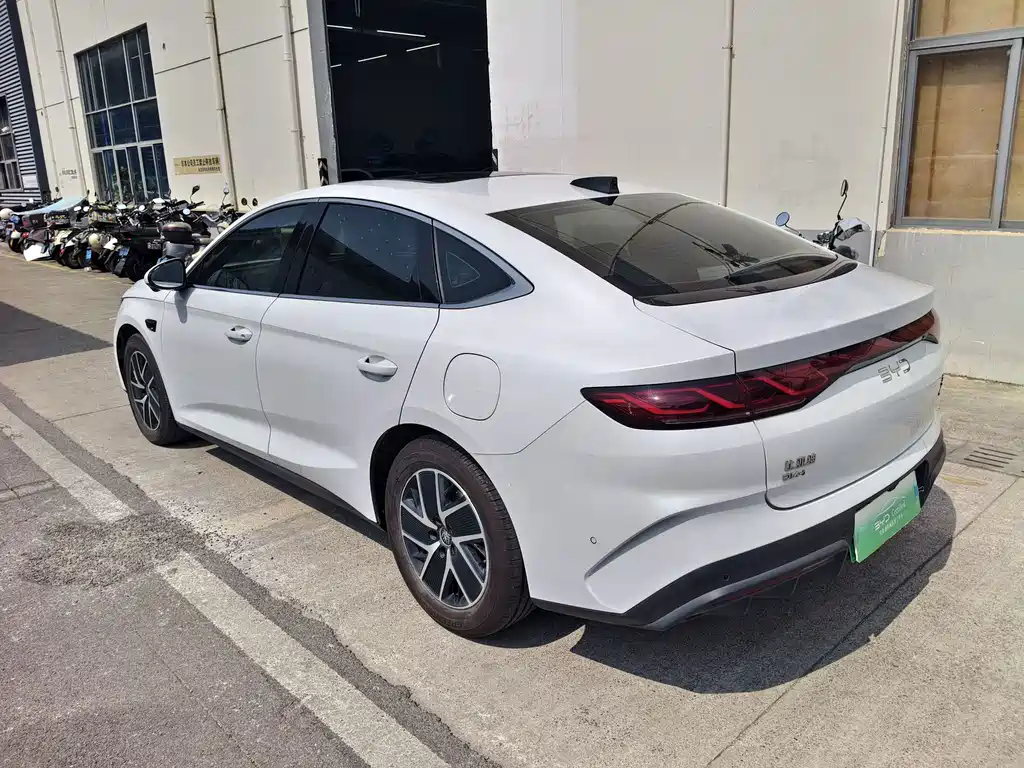 BYD Qin L — фото 4