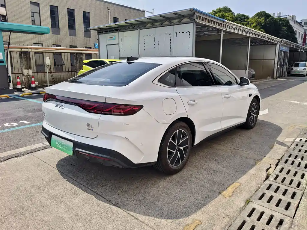 BYD Qin L — фото 5