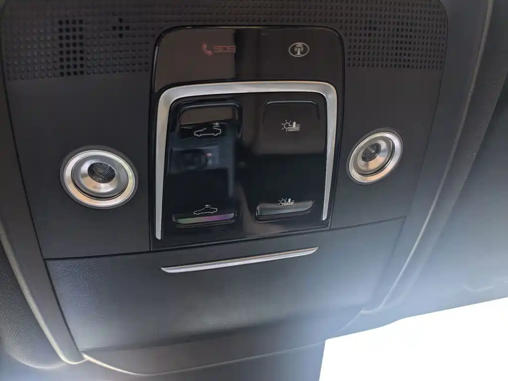 BYD L DM-i — фото 17