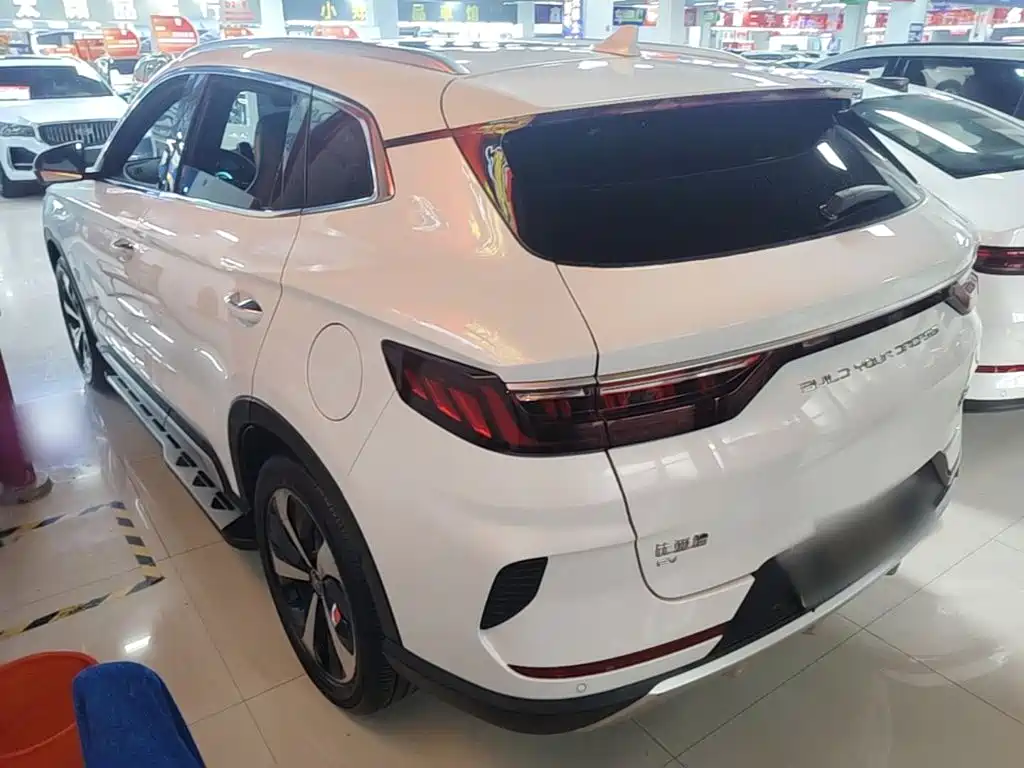 BYD PLUS New Energy — фото 4