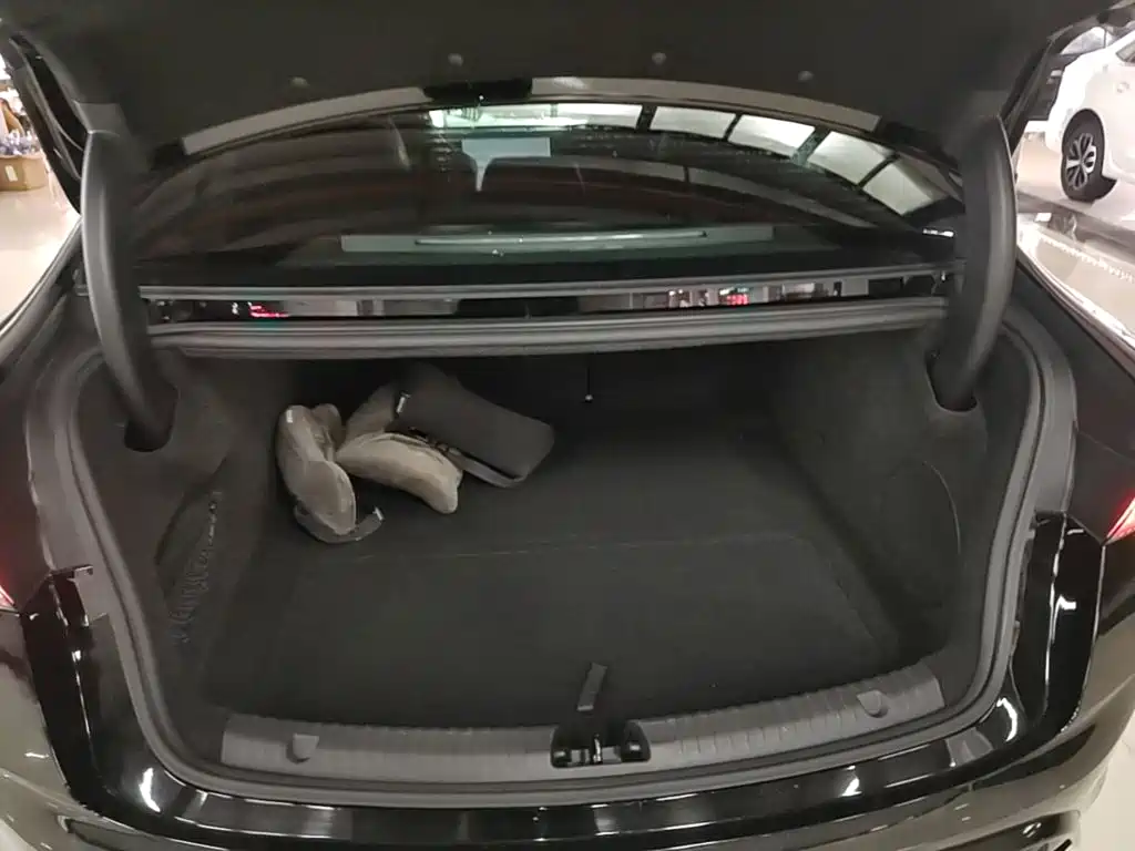 BYD Seal — фото 18