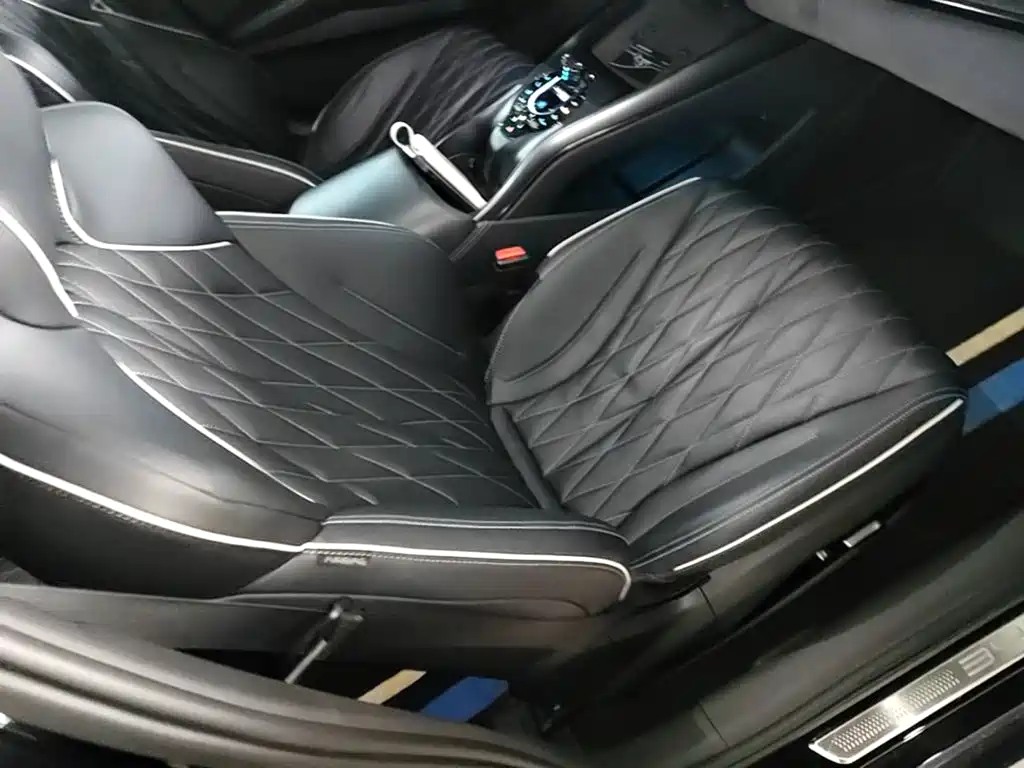 BYD Seal — фото 24