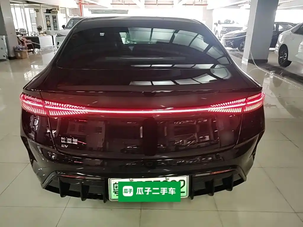 BYD Seal — фото 5