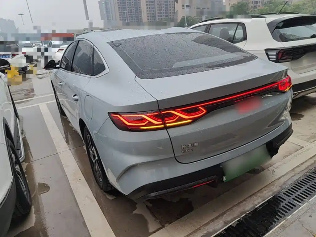 BYD Qin L — фото 4