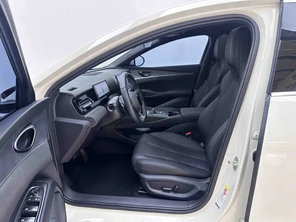 BYD Seal 06 — фото 10