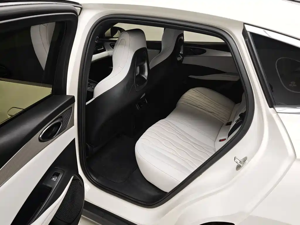 BYD Seal 06 — фото 18