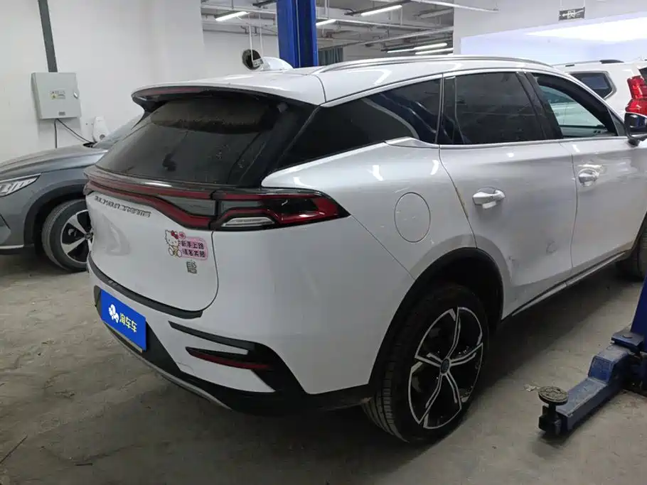 BYD Tang New Energy — фото 3