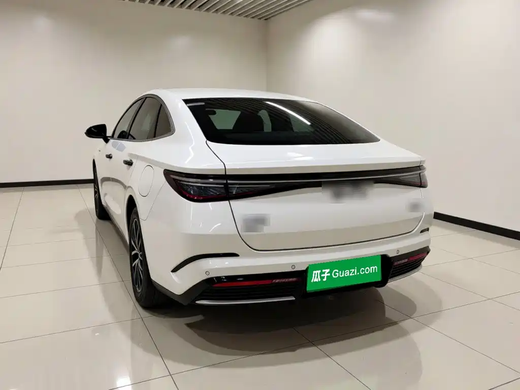 BYD Seal 07 DM-i — фото 4