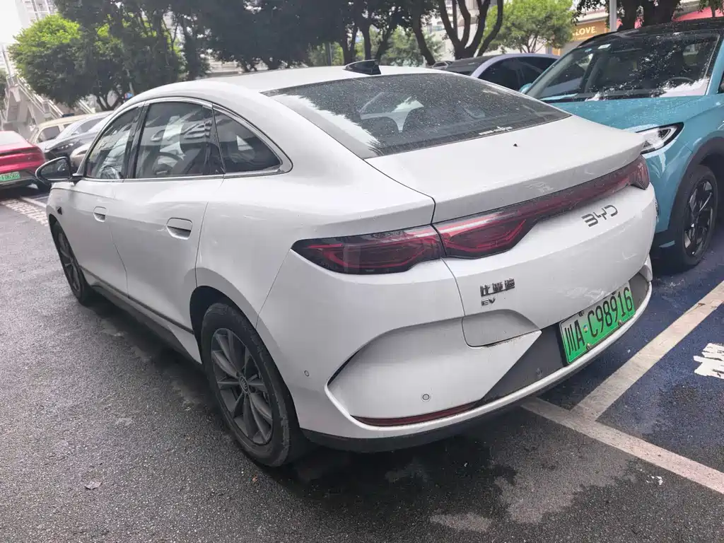 BYD Qin L — фото 8