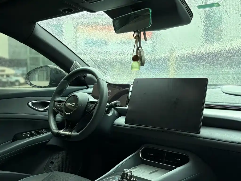 BYD Seal 06GT — фото 7