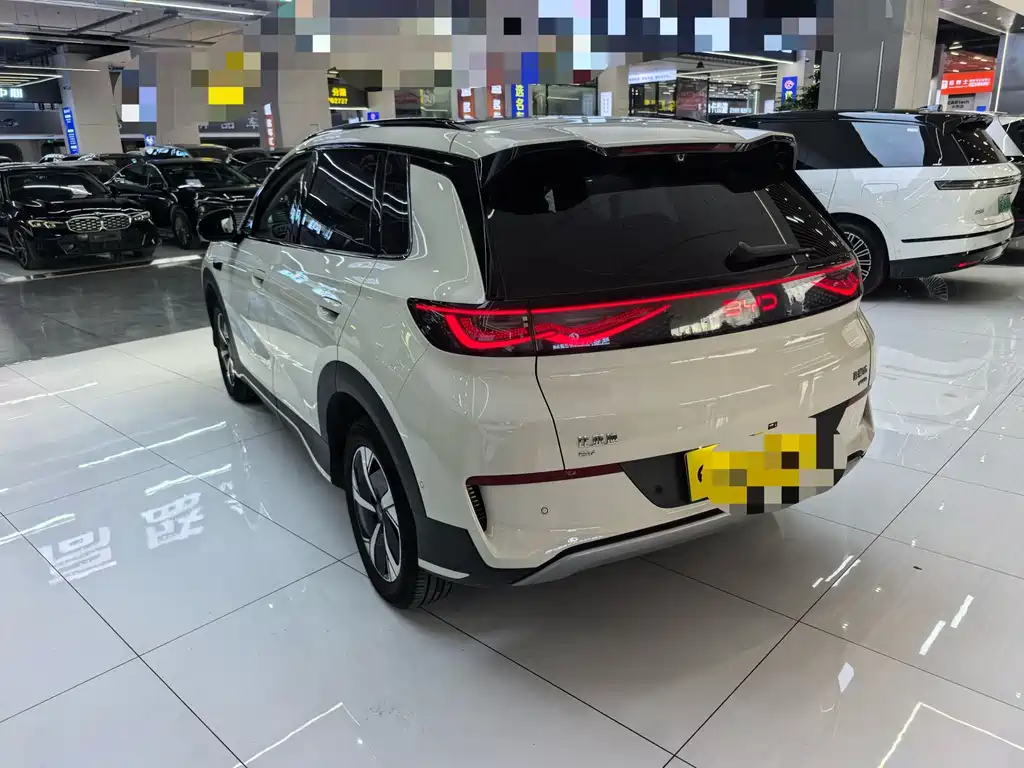 BYD Sealion 05 EV — фото 18