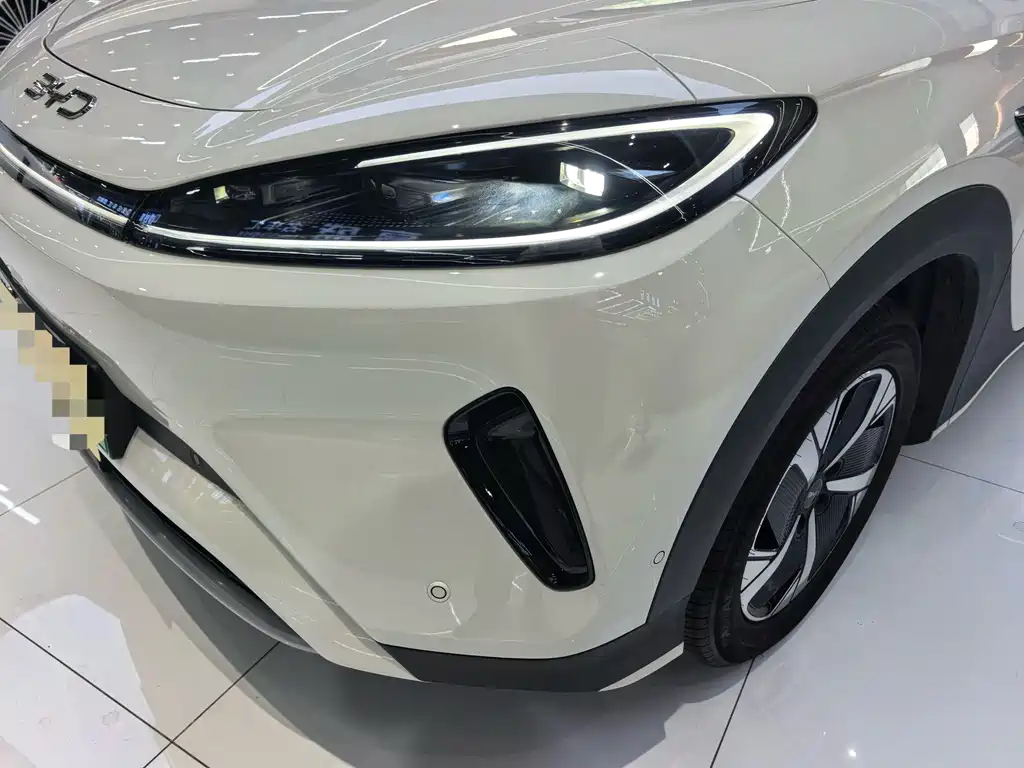 BYD Sealion 05 EV — фото 4