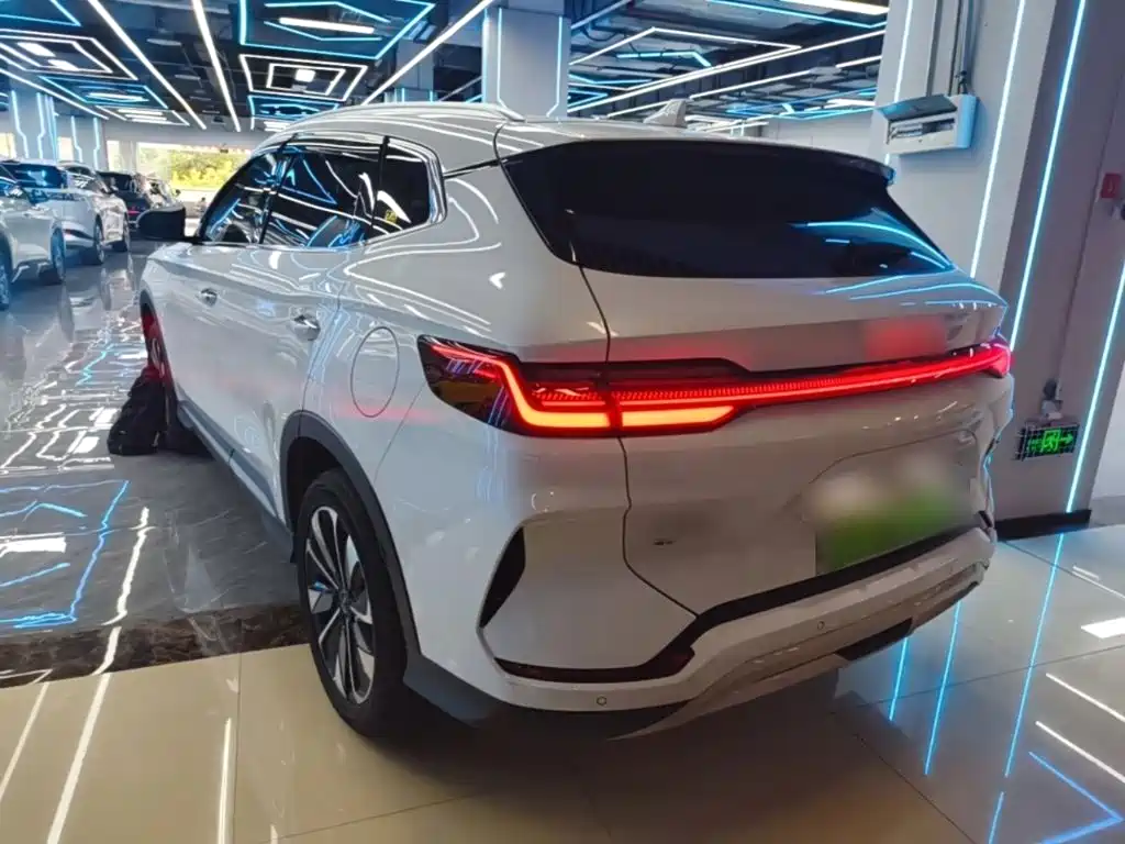 BYD PLUS New Energy — фото 4