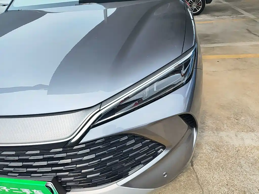 BYD L DM-i — фото 23