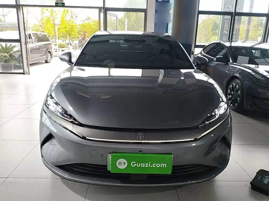BYD Qin L — фото 2