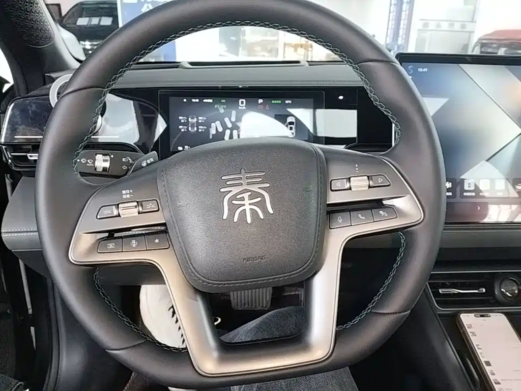 BYD Qin L — фото 10