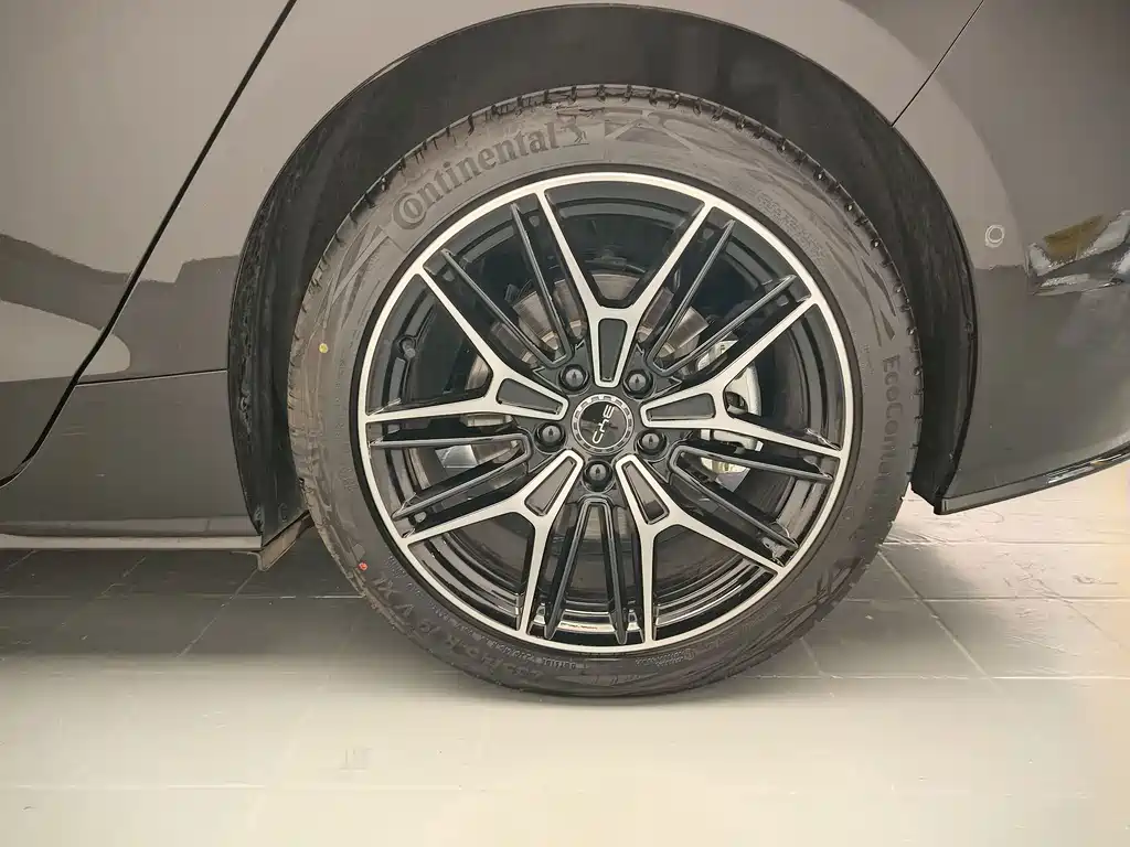 BYD Seal — фото 16