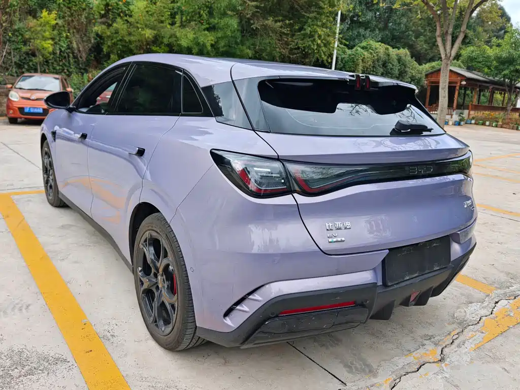 BYD Seal 06GT — фото 7