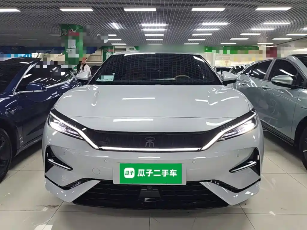 BYD L EV — фото 2
