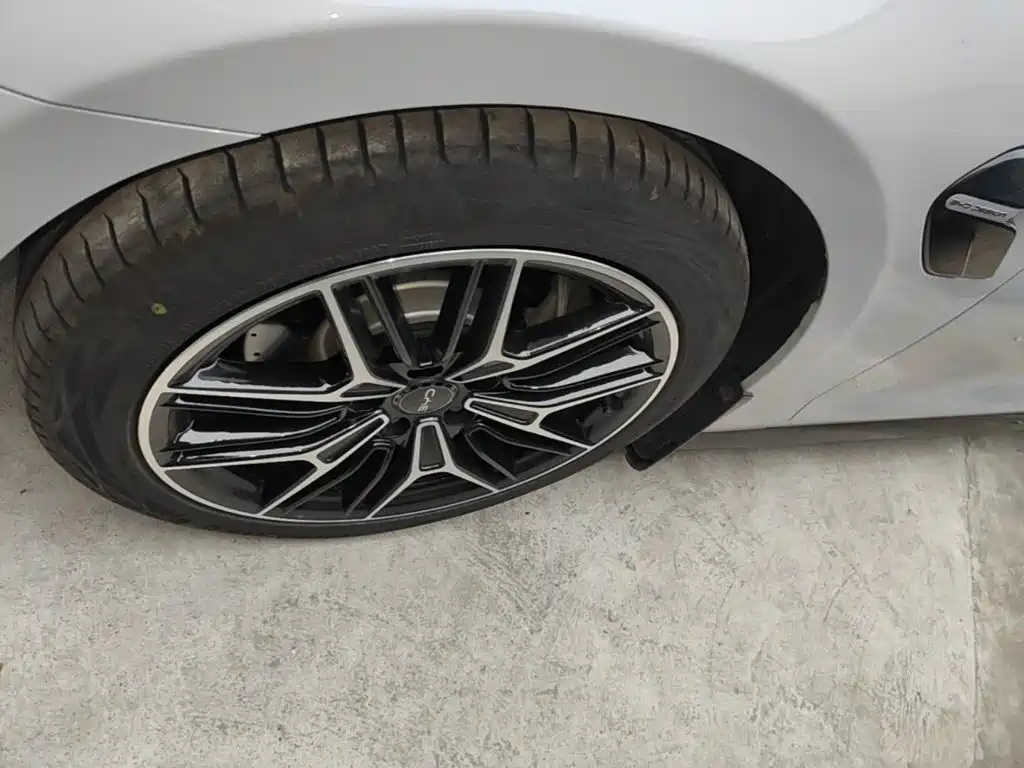 BYD Seal — фото 24