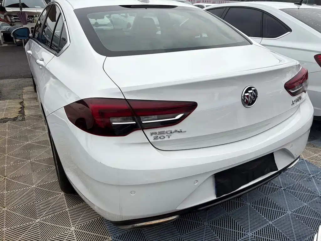 Buick Regal — фото 14