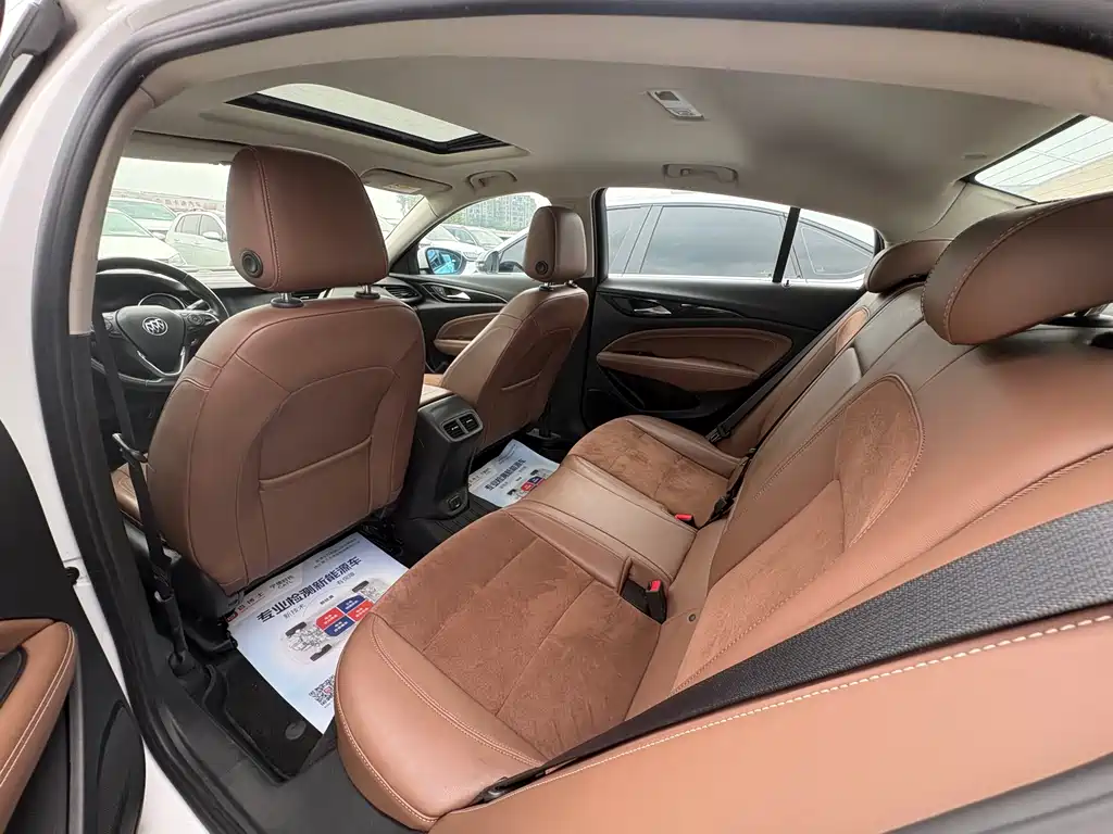 Buick Regal — фото 10