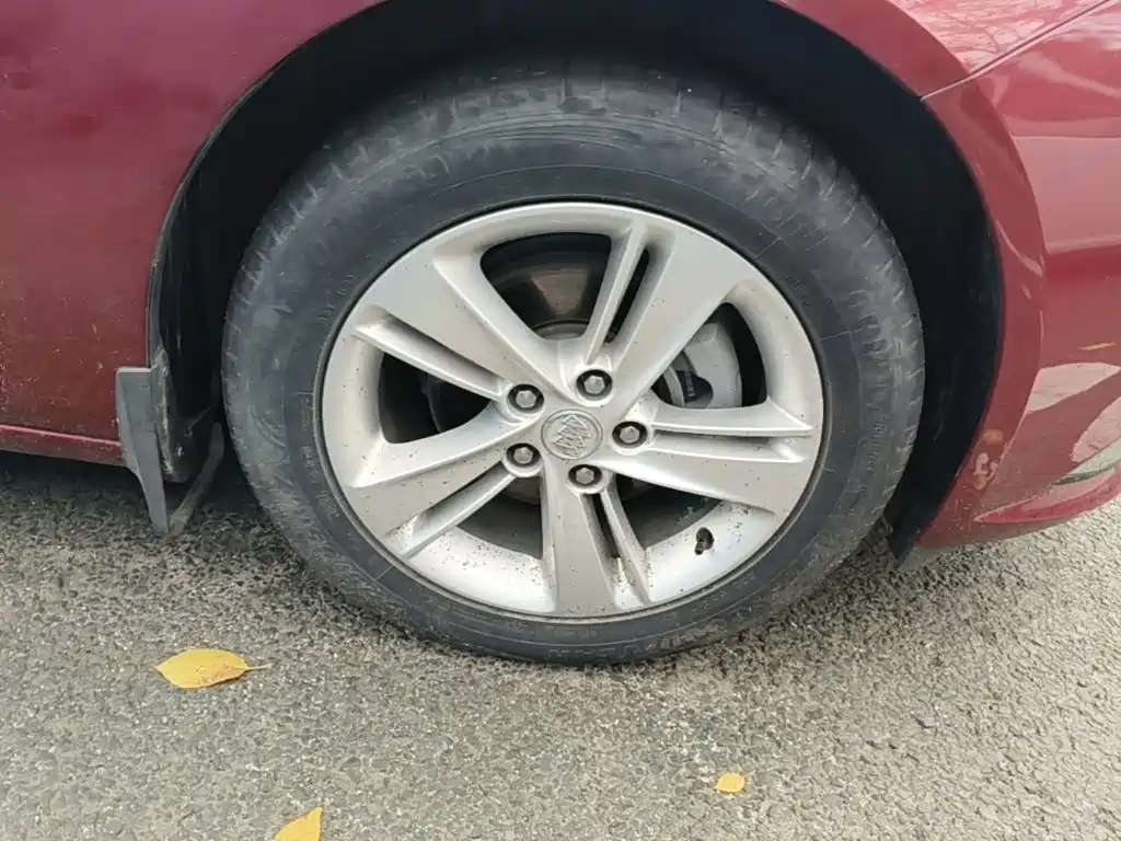 Buick Regal — фото 11