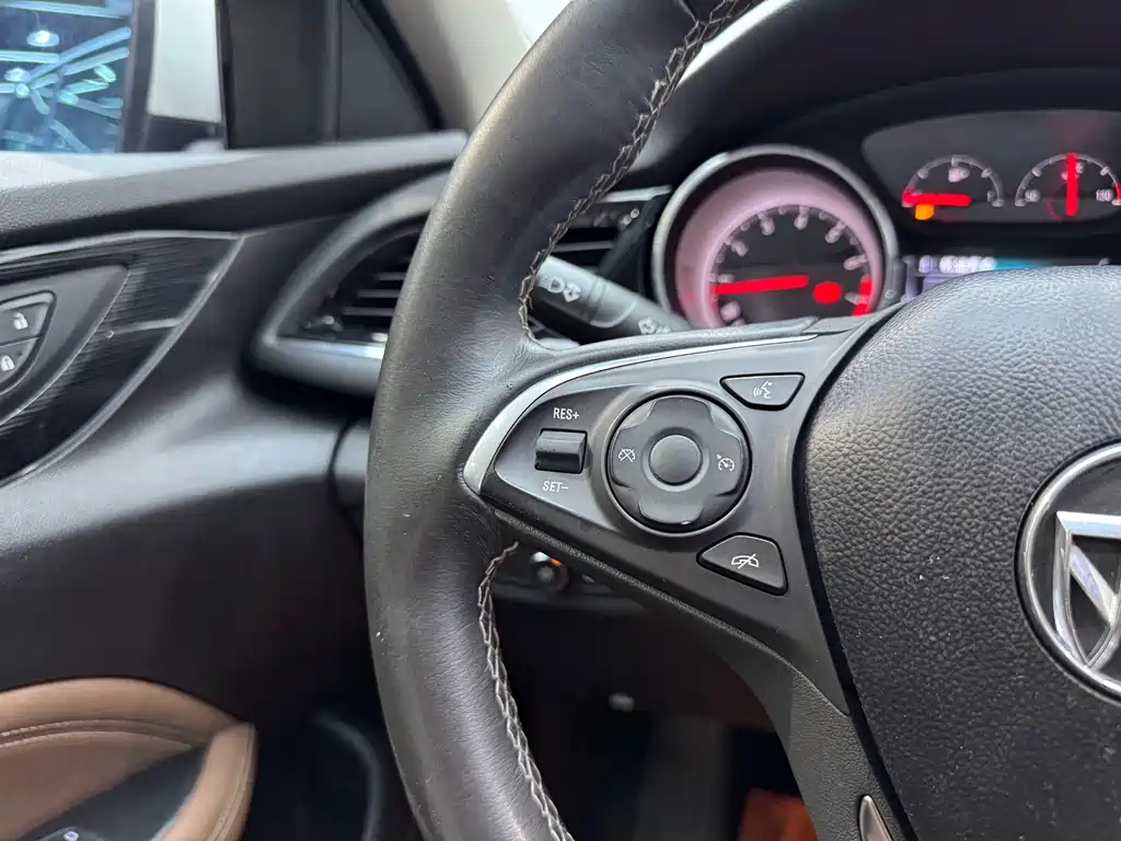 Buick Regal — фото 20