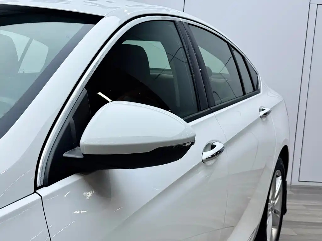 Buick Regal — фото 25
