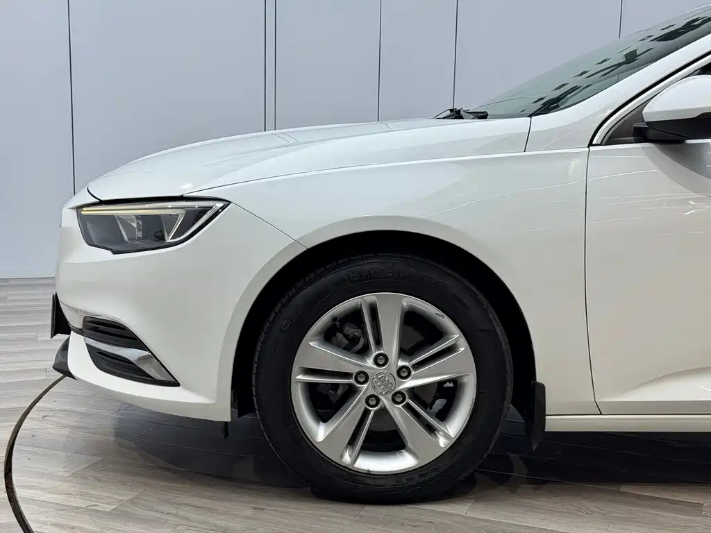 Buick Regal — фото 26