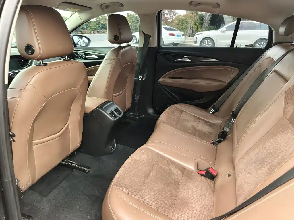 Buick Regal — фото 4