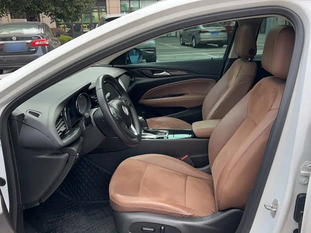 Buick Regal — фото 3