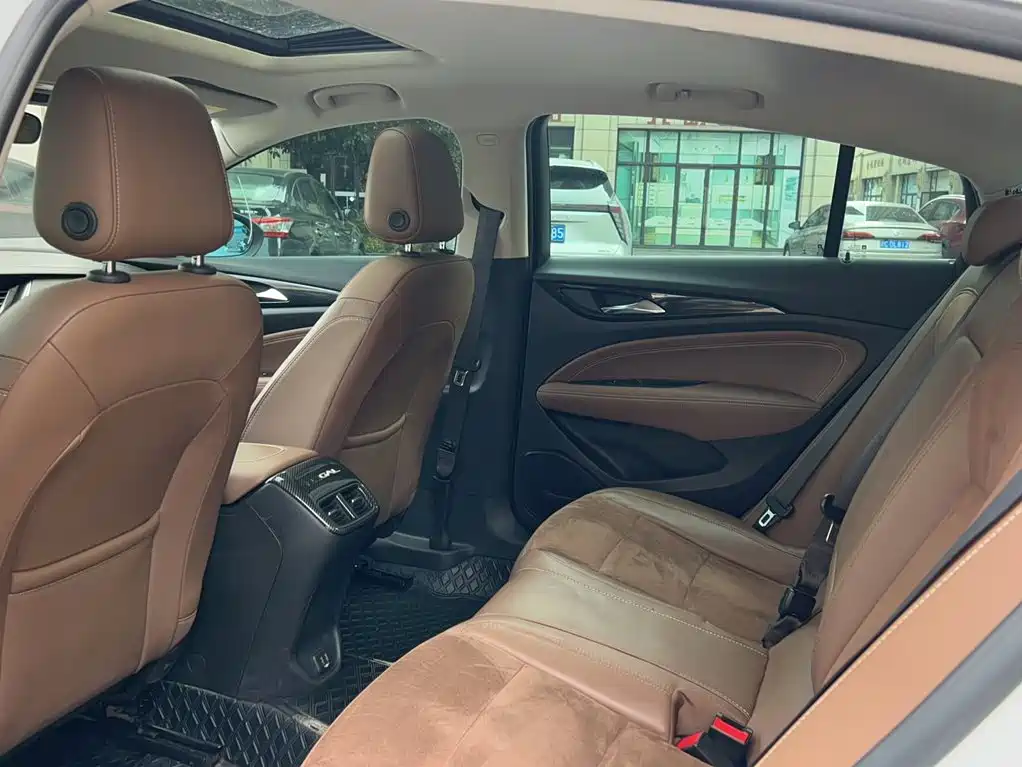 Buick Regal — фото 6