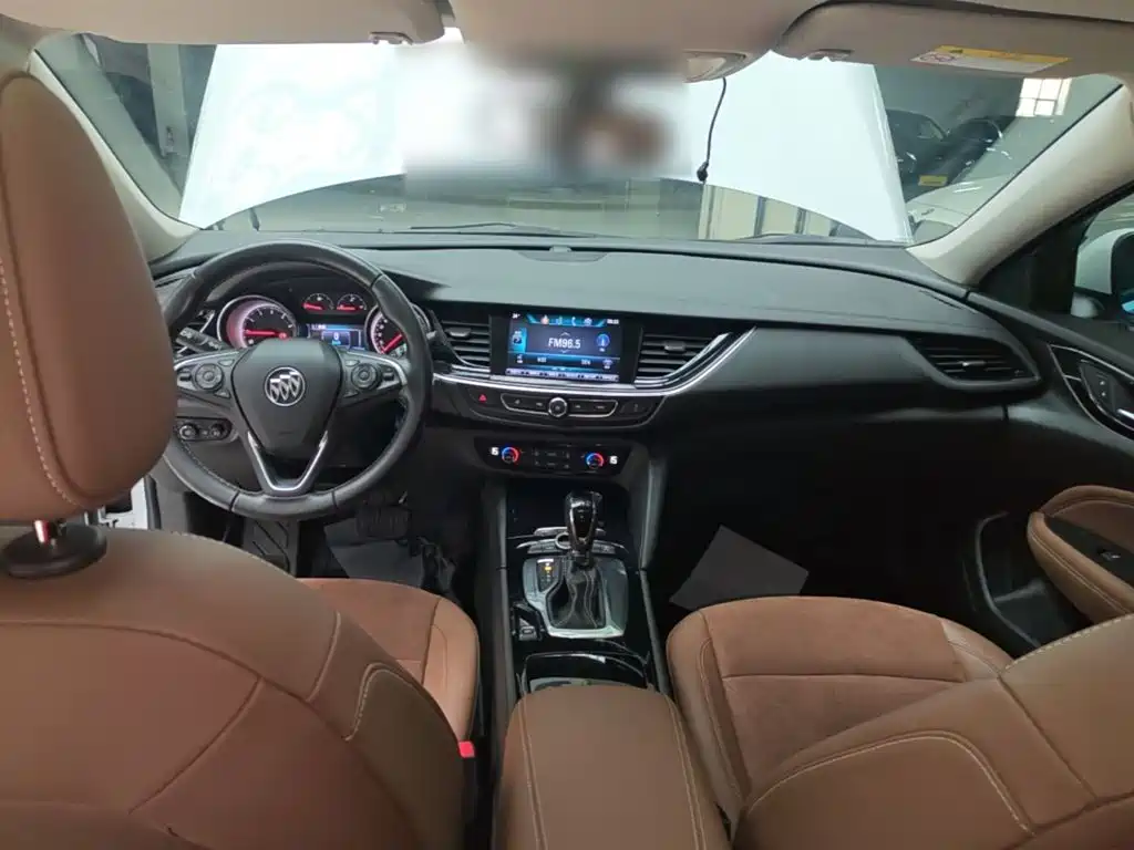 Buick Regal — фото 9