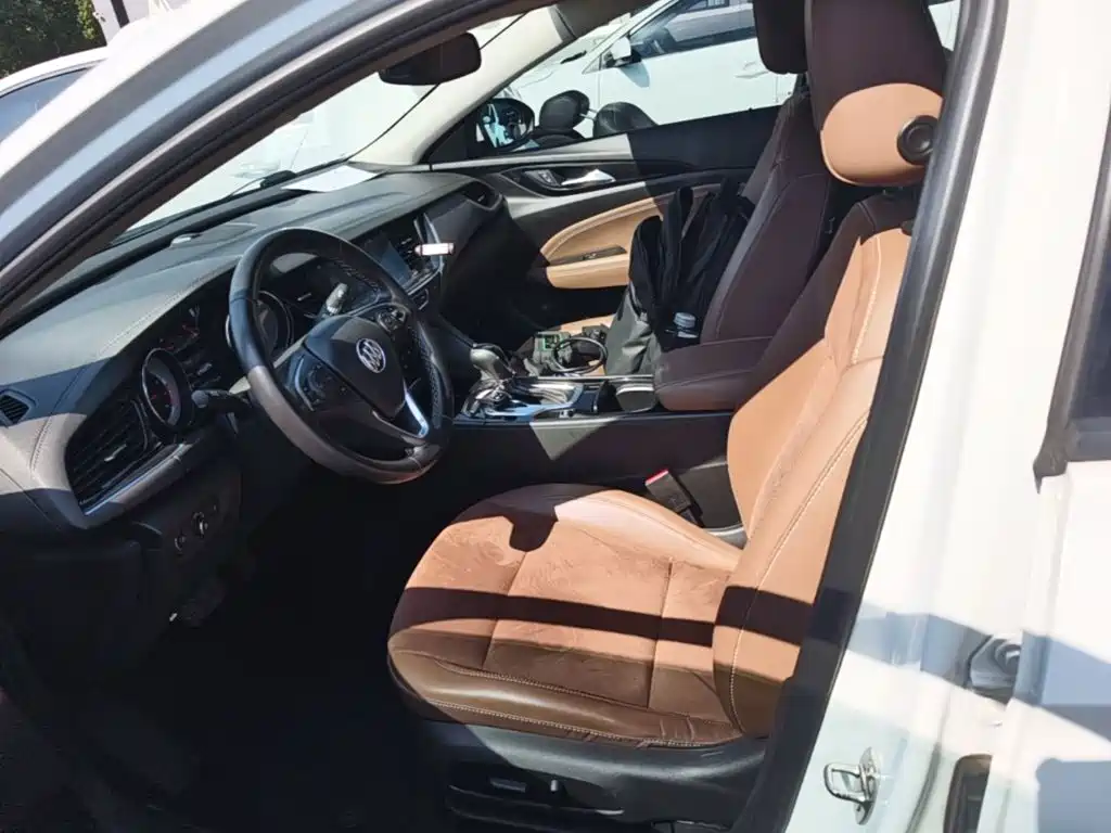 Buick Regal — фото 14