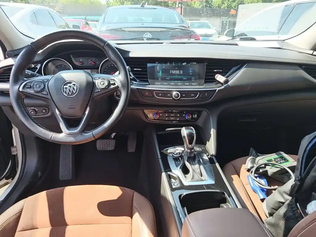 Buick Regal — фото 9