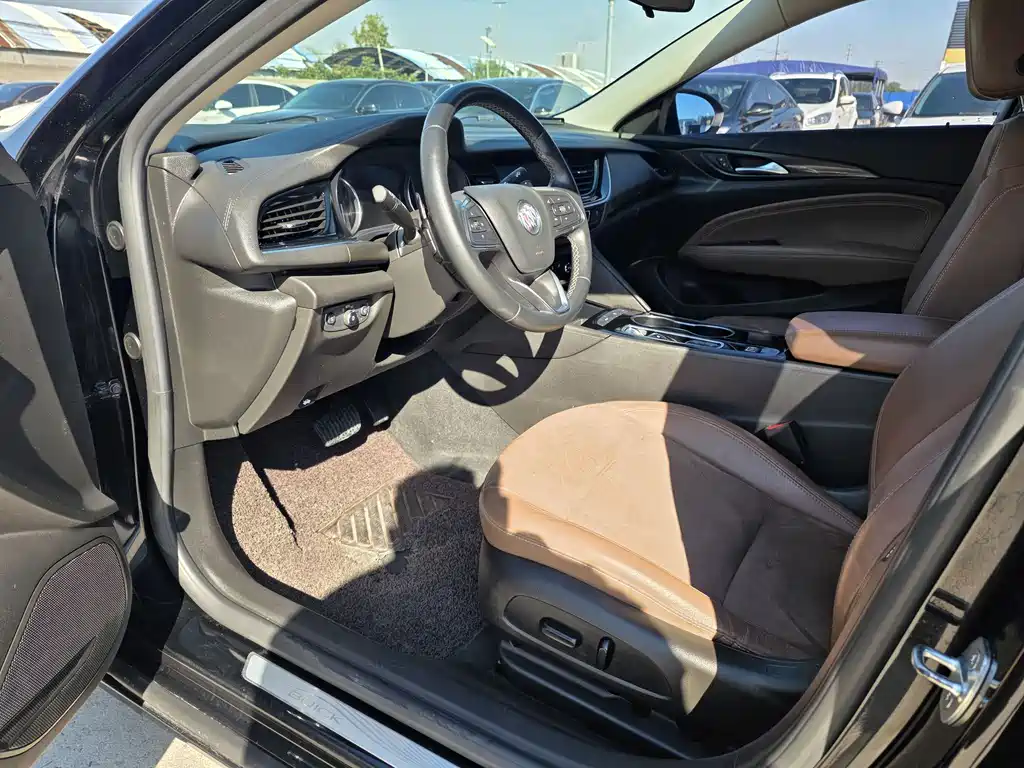 Buick Regal — фото 4