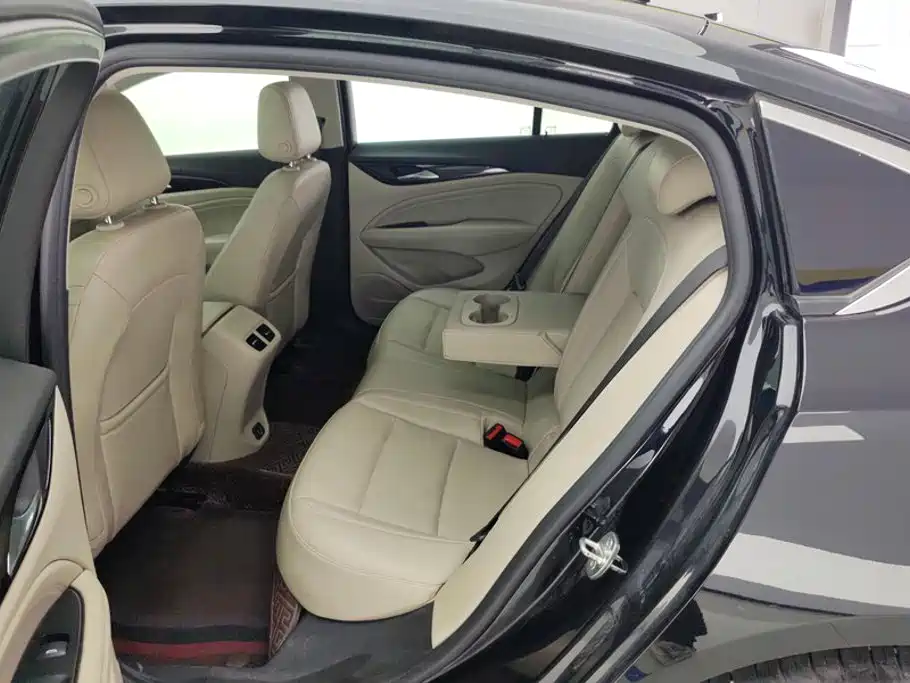 Buick Regal — фото 11