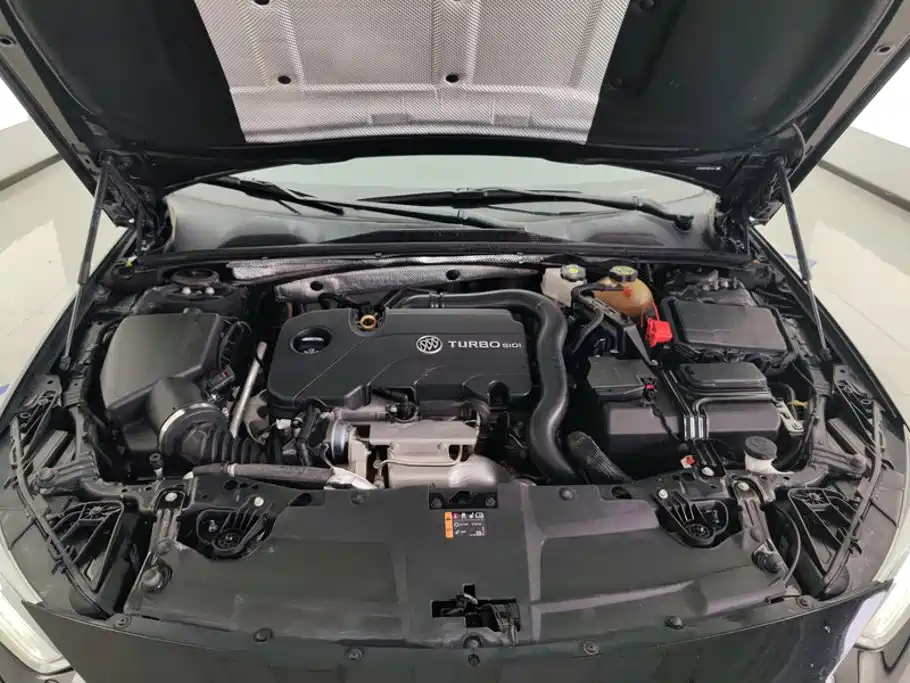 Buick Regal — фото 10