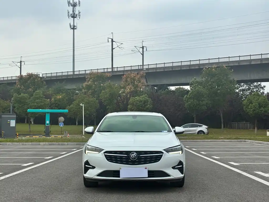 Buick Regal — фото 2