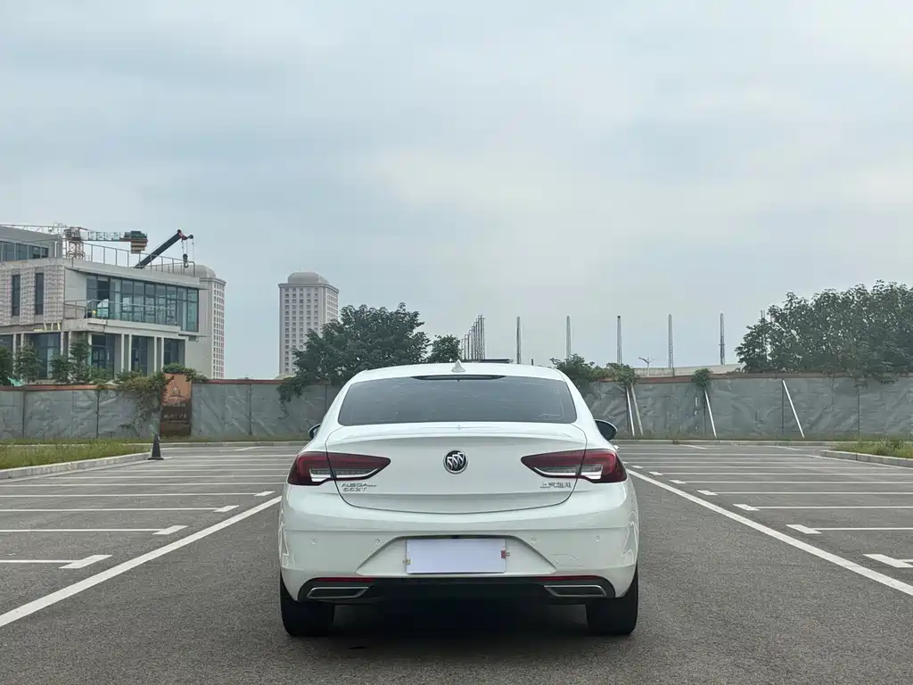Buick Regal — фото 6